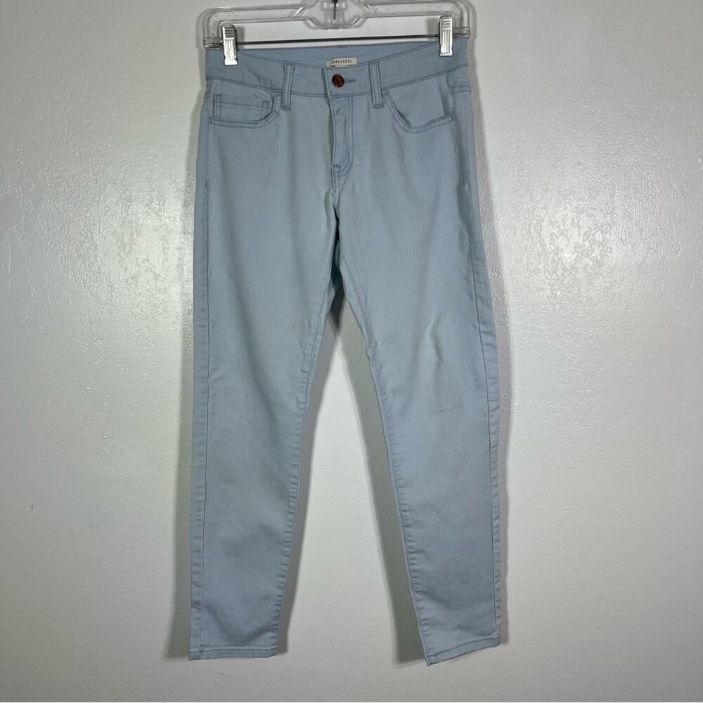 Forever 21, Skinny Ankle Jegging. Size 28. Pale Blue. Good used condition!